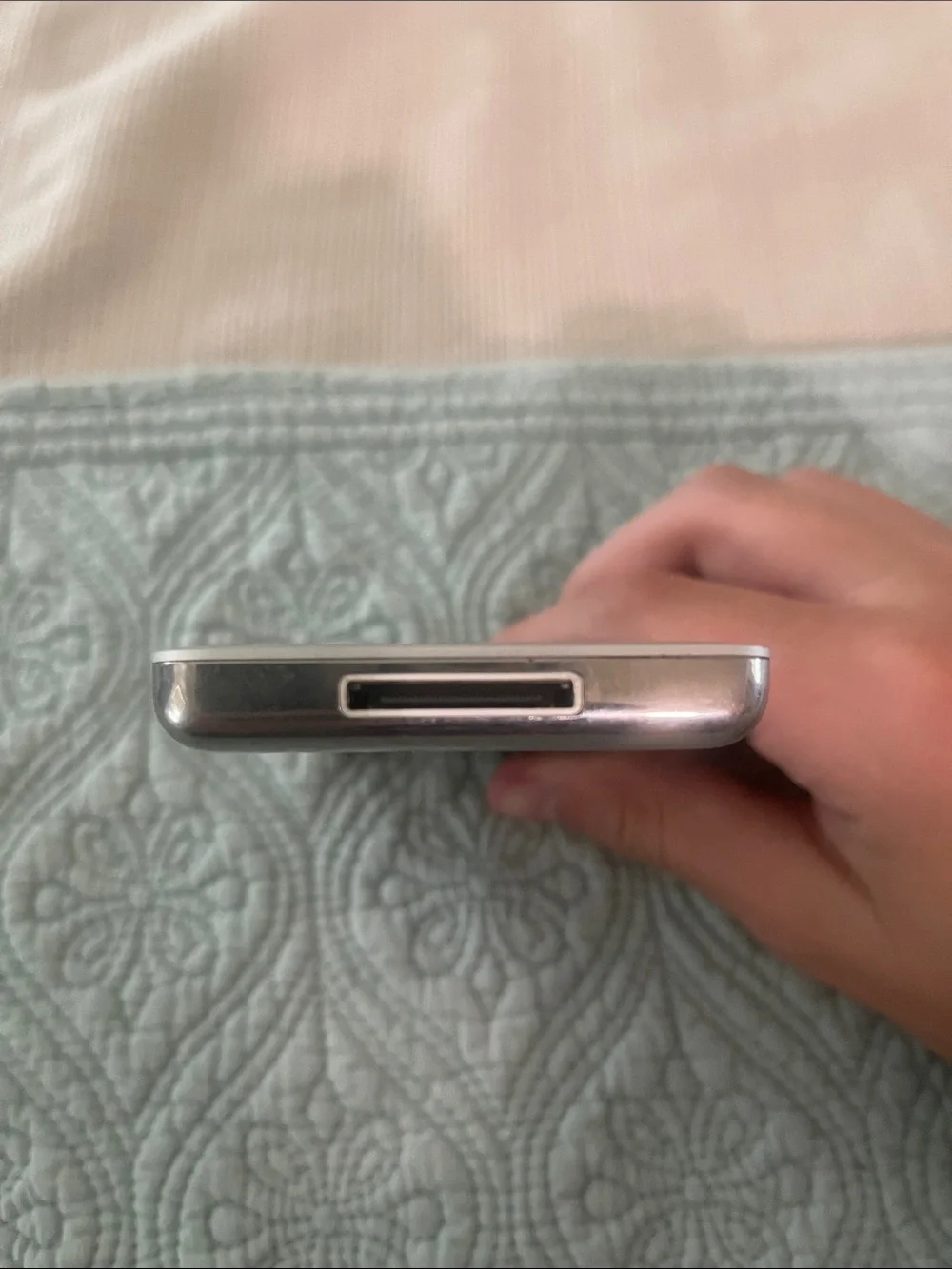 Apple Silver iPod with White Click Wheel